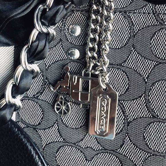 Coach Silver Horse And Carriage Bag Charm Hang Tag Chain Y2K - Picture 2 of 14